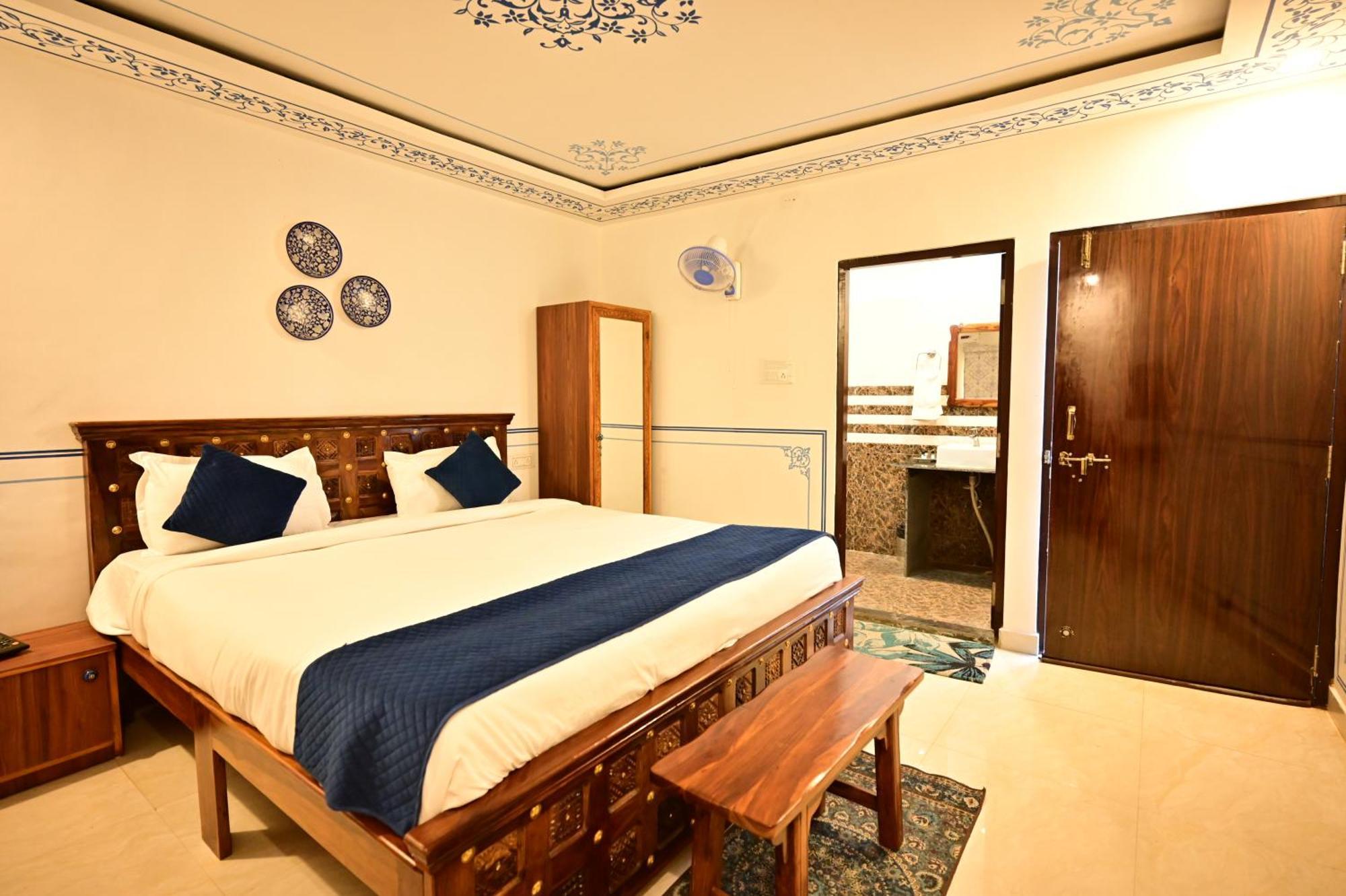 The Castle Crown - Hem Vilas Resort Ranthambhore サワイ・マドプール エクステリア 写真