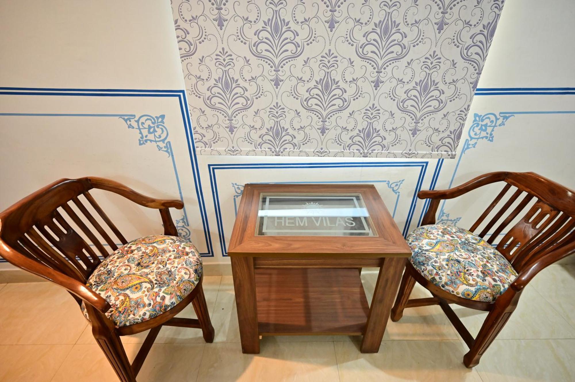 The Castle Crown - Hem Vilas Resort Ranthambhore サワイ・マドプール エクステリア 写真